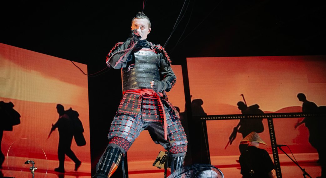 Фото В Новосибирске опубликованы яркие кадры концерта металл-группы Radio Tapok 7